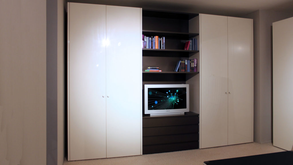 Interlübke Drehtürenschrank S07