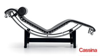 Cassina LC4 Relaxliege schwarz seitlich