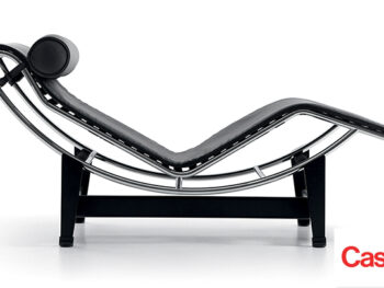 Cassina LC4 Relaxliege schwarz seitlich