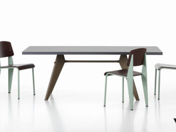 Vitra EM Table mit Stühlen