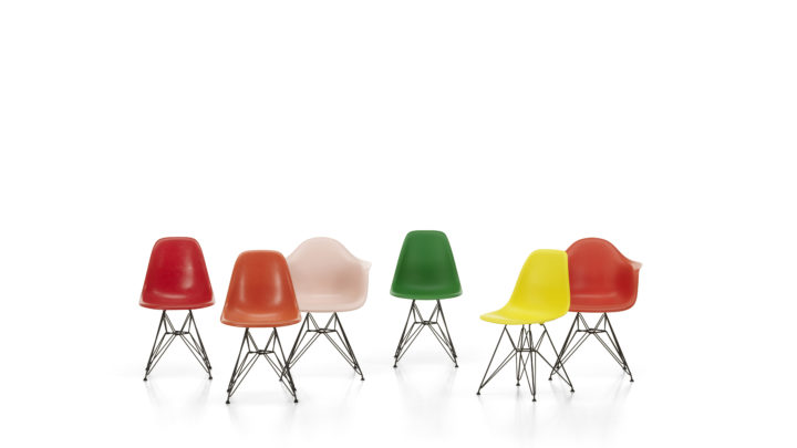 Fiberglass Chairs in verschiedenen Farben