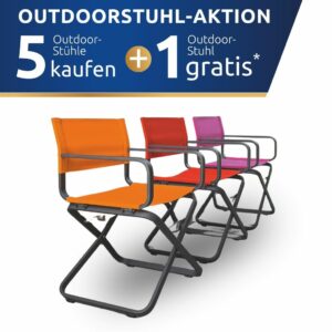 Drei klappbare Outdoor-Stühle in Orange, Rot und Pink stehen unter einem Banner, das die Outdoorstuhl-Aktion ankündigt: 5 Outdoor-Stühle kaufen, 1 gratis bei Möbel Braum erhalten. Perfekt für Fans von Design-Gartenmöbeln!.