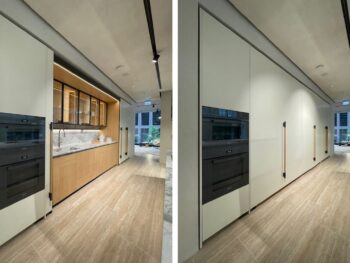 Molteni Abverkauf, Outlet, Angebot: Nebeneinander stehende Fotos einer modernen Molteni&C Küche; links sind Geräte und Regale sichtbar, rechts ist derselbe Bereich der Luxus Küche elegant hinter Schiebetüren verborgen.