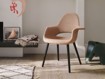 Molteni Devon Stuhl mit eames special collection elephant und house bird
