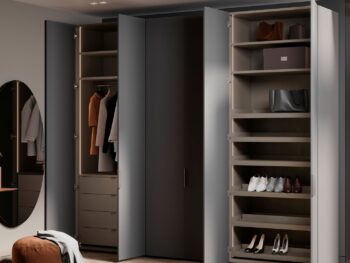 Interluebke Intaro Kleiderschrank Schrank grau
