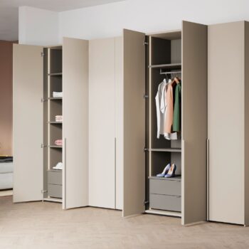 Interluebke Intaro Kleiderschrank Schrank beige