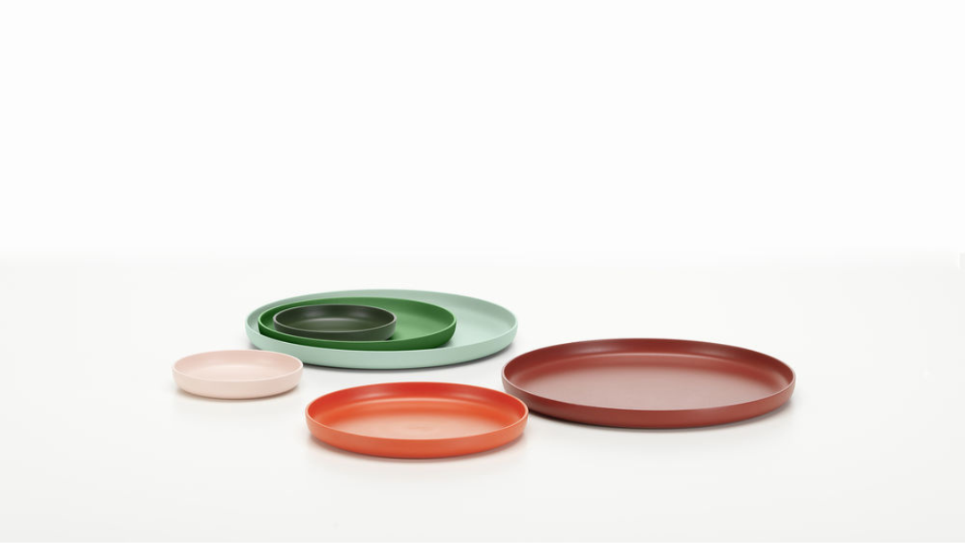 Vitra Trays Accessoires Rot Red Gruen Green