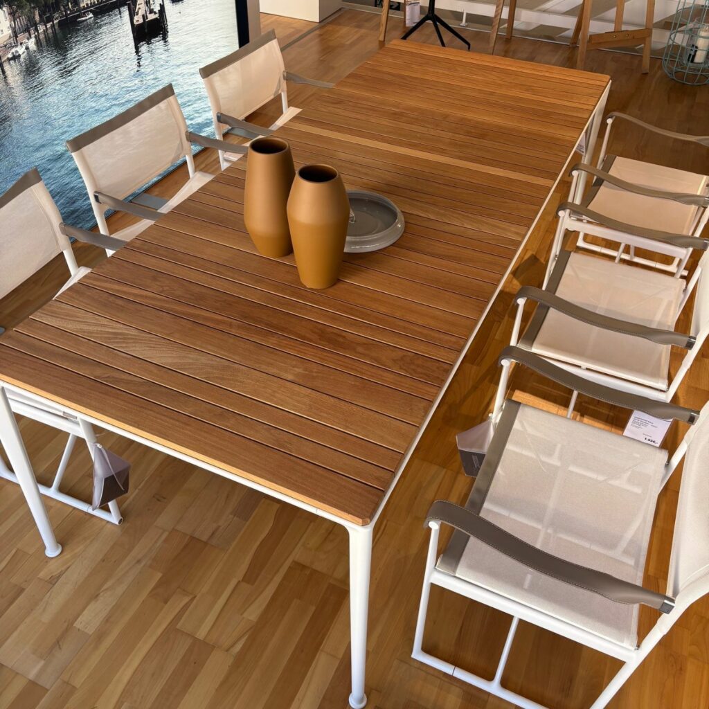 B&B Italia Mirto Outdoortisch teak