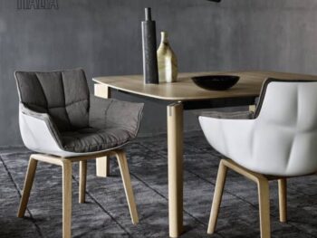 B&B italia Stuhl Husk Sitzschale hell Polster grau
