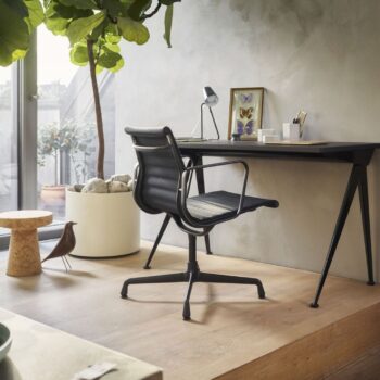 Vitra Aluminium Chair EA schwarz