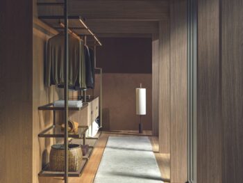 Molteni Hector Night begehbarer Kleiderschrank im Flur