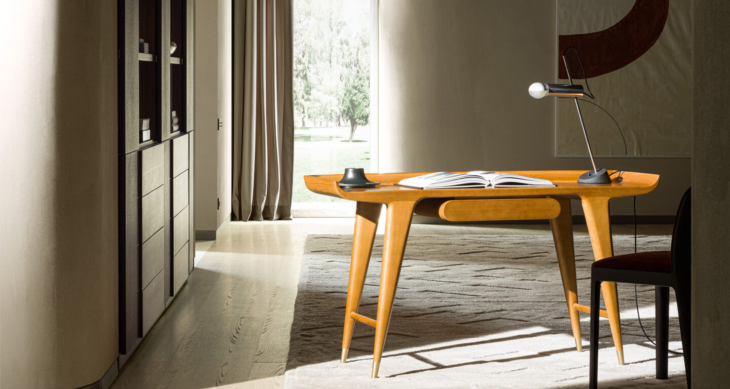 Molteni Writing Desk D.847.1