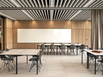 Vitra DSR Stühle schwarz Konferenz