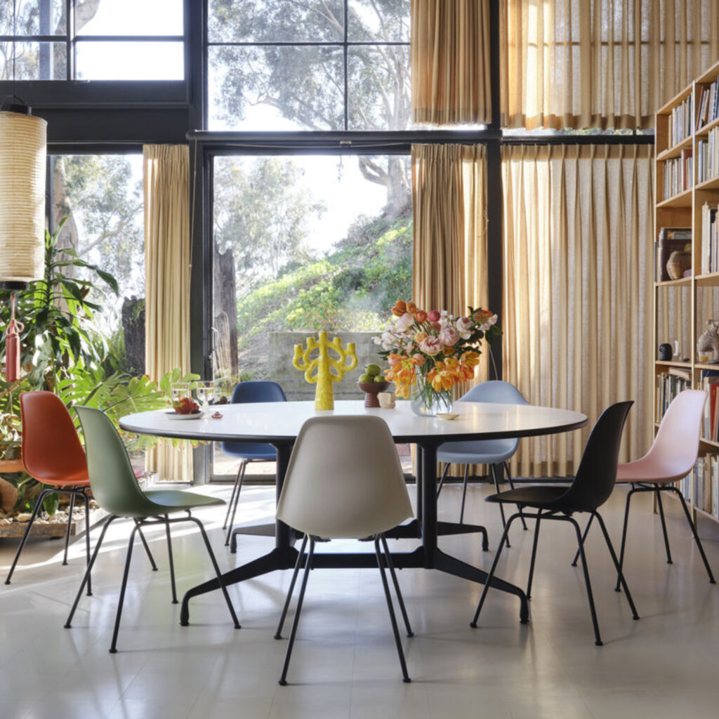 Vitra Eames Plastic Chair