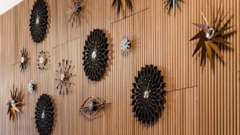 Vitra Sunflower Wallclock und weitere Uhren von George Nelson
