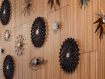 Vitra Sunflower Wallclock und weitere Uhren von George Nelson